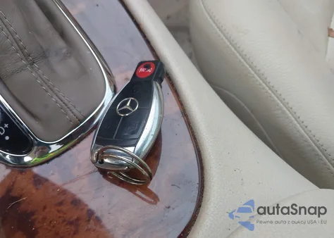 2008 Mercedes-Benz Clk 350 из США, поврежденный, VIN WDBTJ56H38F236864